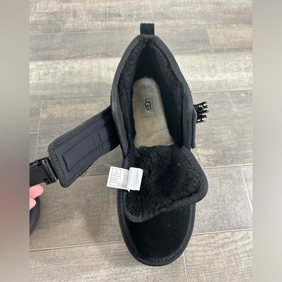 NEW UGG Neumel Snapback Black Boots - Picture 5 of 9